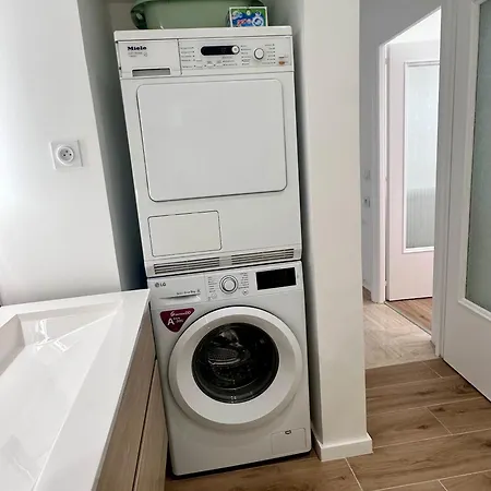Appartement Baie Des Anges A Deux Pas De La Villeneuve-Loubet