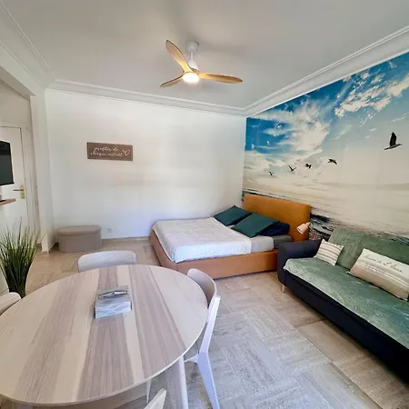 Apartment Baie Des Anges A Deux Pas De La Villeneuve-Loubet